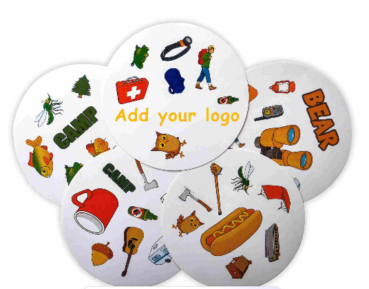 Mukautetun tulostuksen valmistajan juhlapeli perheparin paperikortti